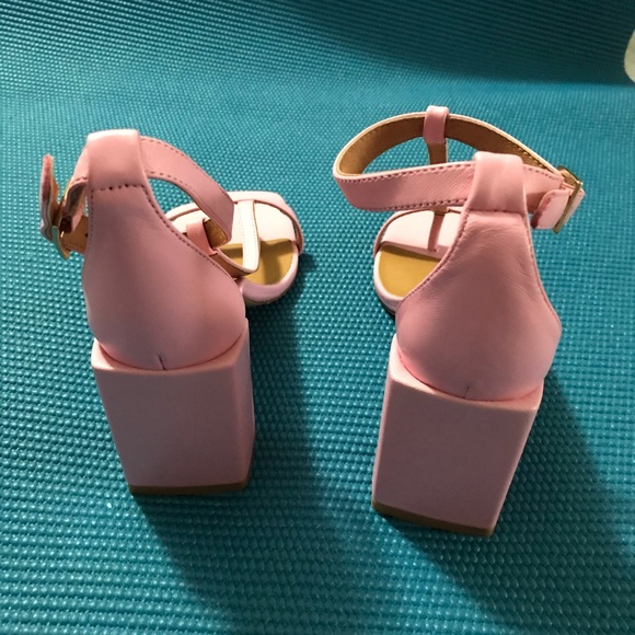 JAGGAR  THE LABEL PINK BLOCK HEEL SHOES - Picture 3 of 5